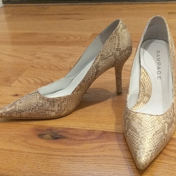 Snake Skin - Picture 2 of 5